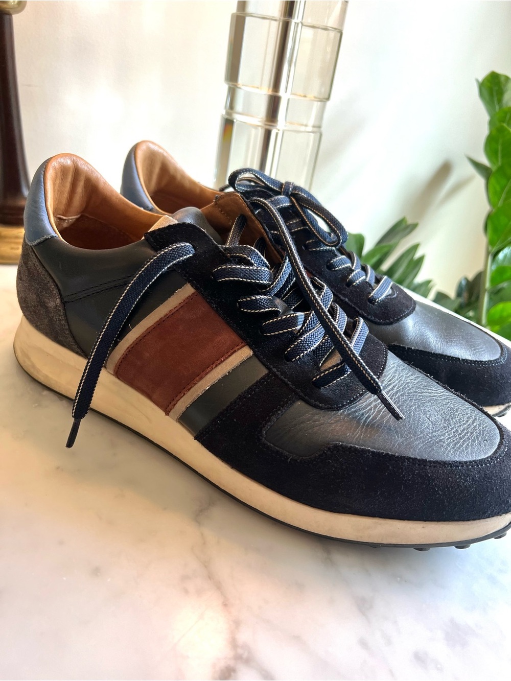 Minelli Navy and Burgundy Leather & Suede Lace-Up Sneakers Size 43 - Picture 2 of 8